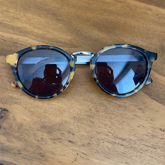 Madewell Accessories - Madewell Layton Sunglasses